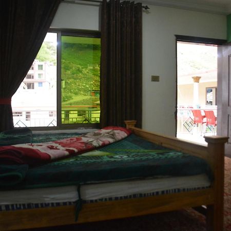 Hotel Pine Hills, Naran Exterior photo