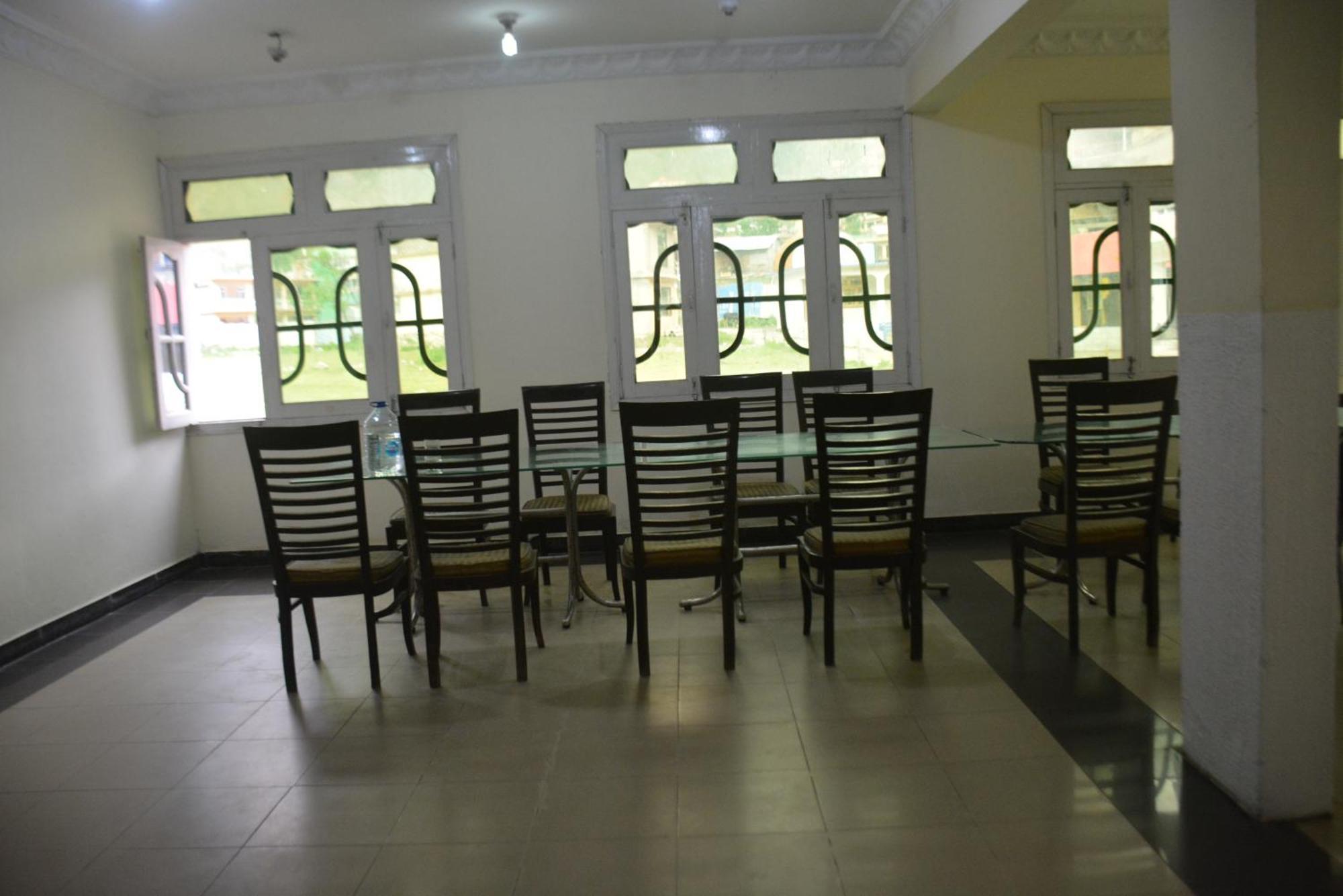 Hotel Pine Hills, Naran Exterior photo