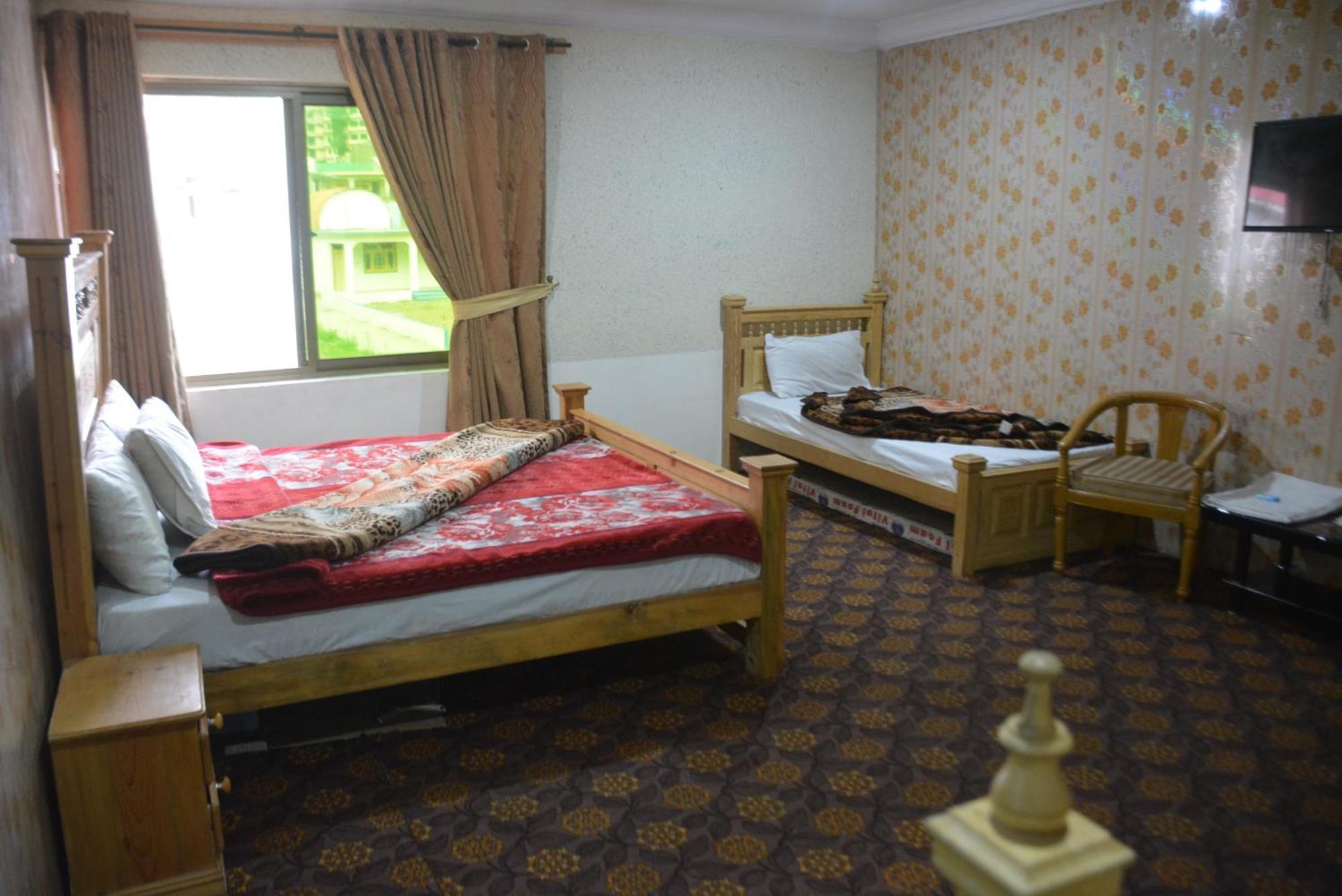 Hotel Pine Hills, Naran Exterior photo