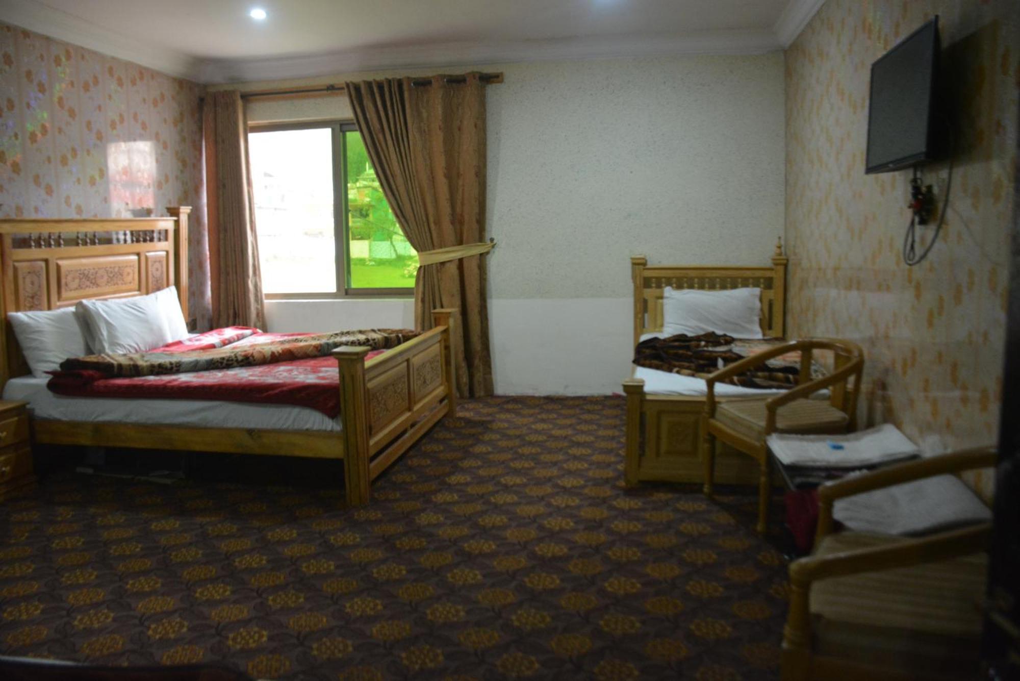 Hotel Pine Hills, Naran Exterior photo