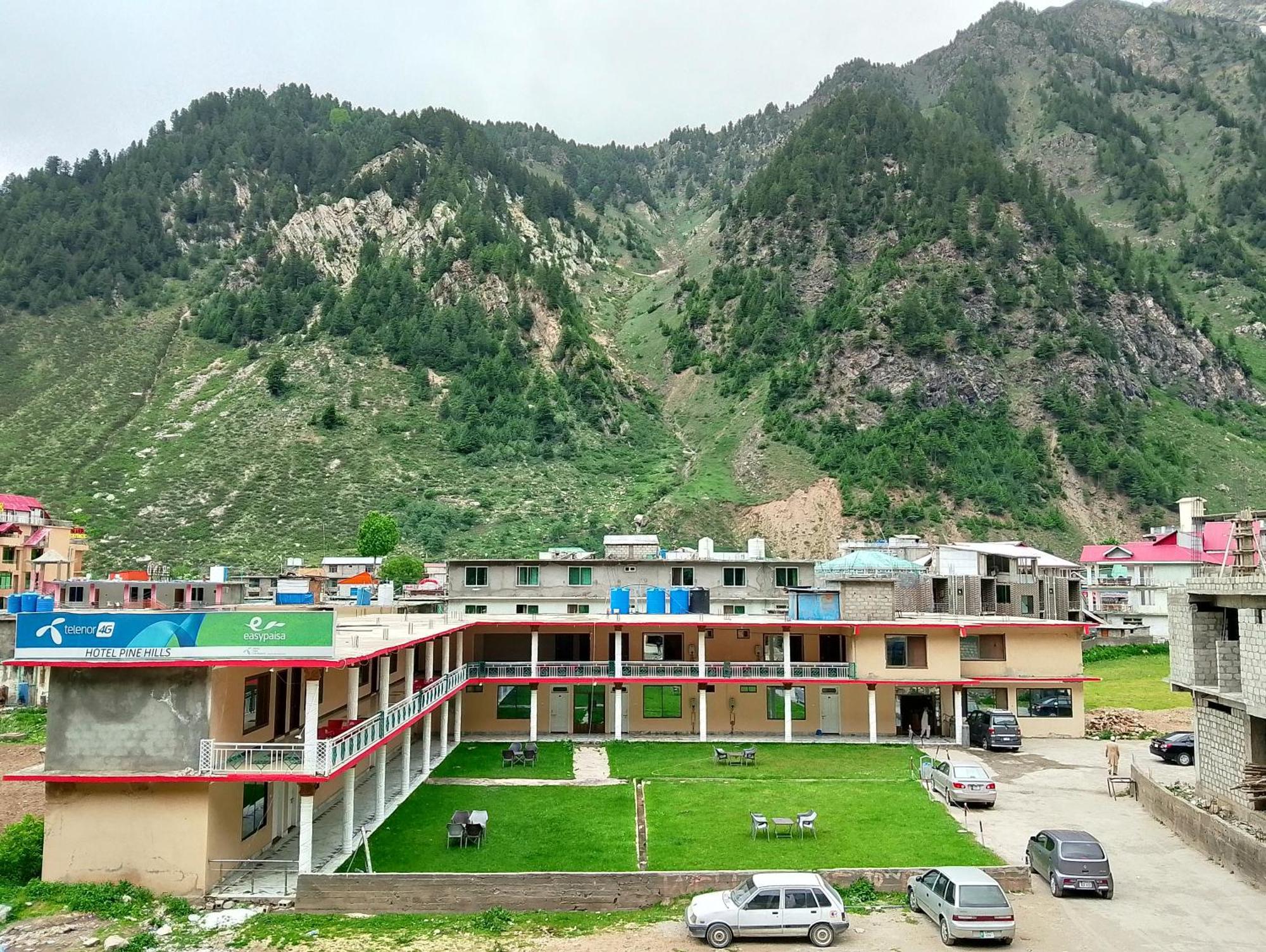 Hotel Pine Hills, Naran Exterior photo